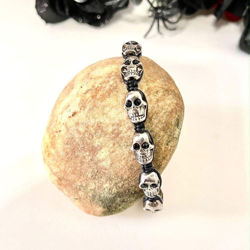 Skull bracelet. - Picture 3 of 4